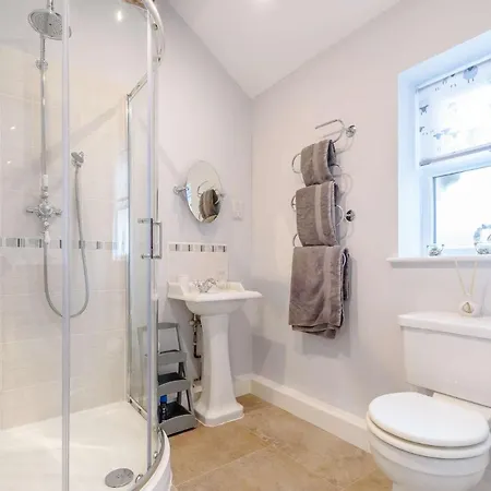 1 Bed In 82590 Cowling